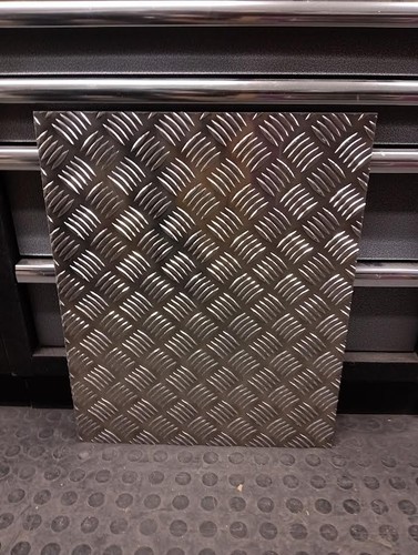 Aluminium checker plate tread - checker,