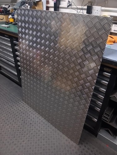 Aluminium bar tread plate - 5,
